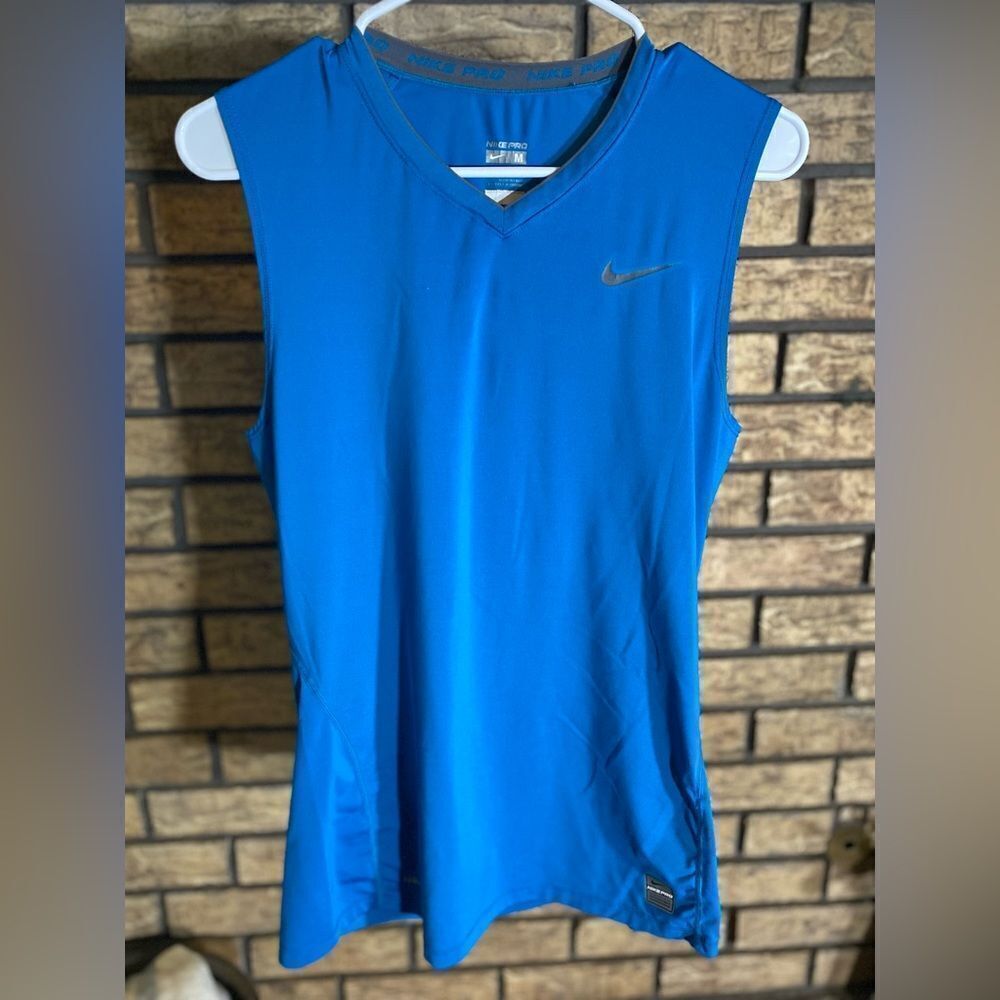 ‎Nike pro tank top